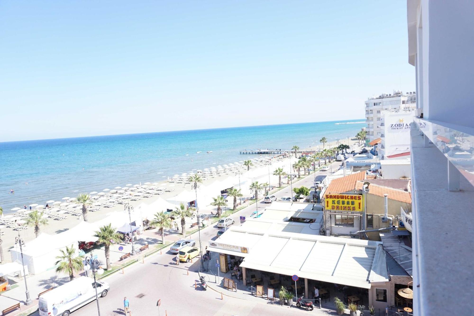 Lazuli Sea View Beachfront Ap 21 Ларнака Екстериор снимка