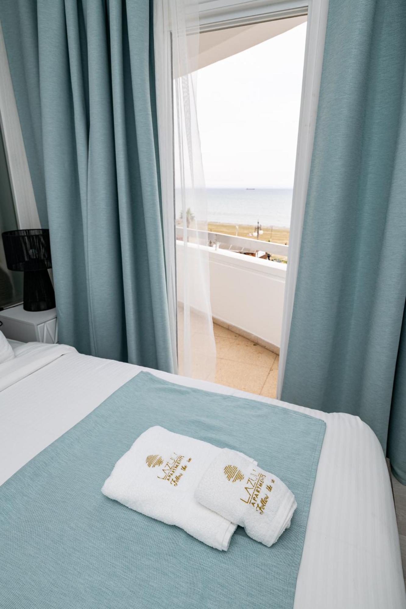 Lazuli Sea View Beachfront Ap 21 Ларнака Екстериор снимка